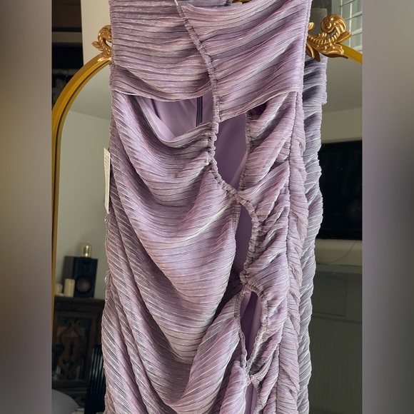 NWT Miss Circle PARRIS LAVENDER METALLIC CUTOUT RUCHED CHIFFON MAXI DRESS - Picture 3 of 11